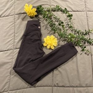 Lulu Lemon Athletica Wunder train high-rise tight size - 0 :)